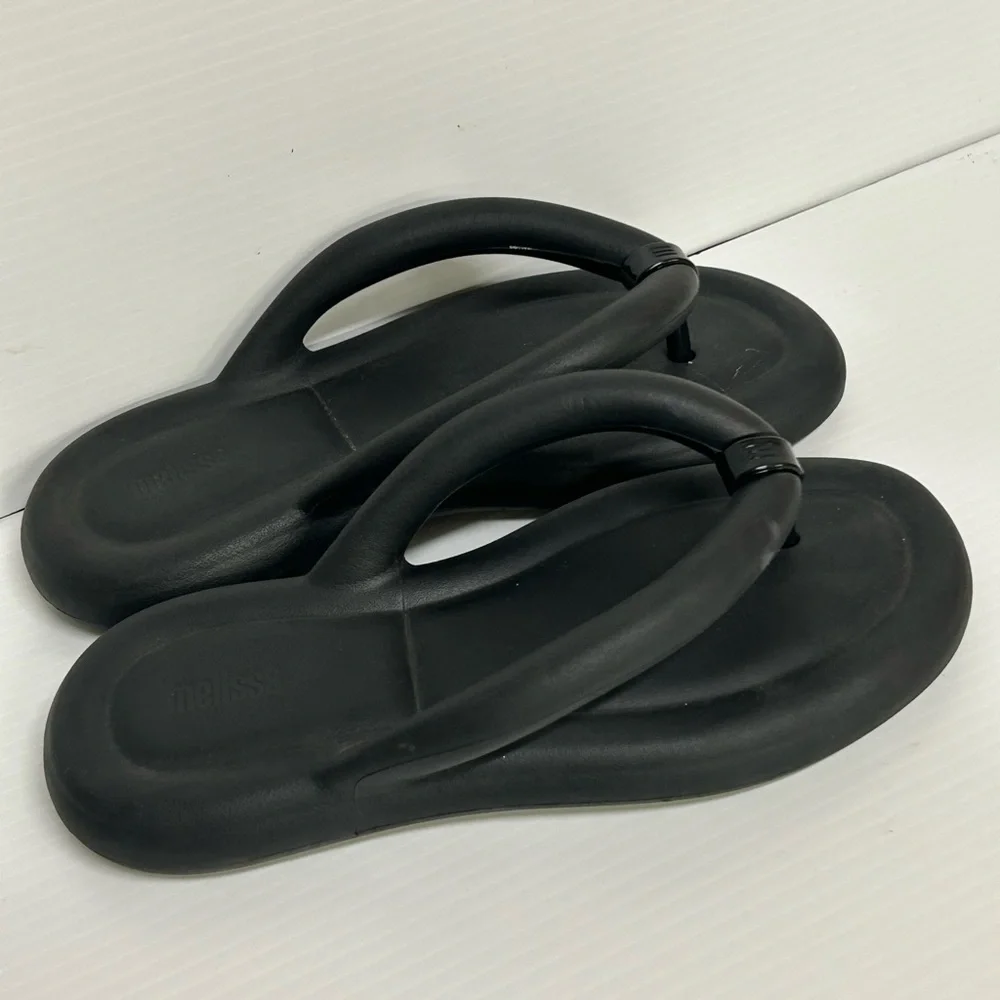 Melissa Shoes Womens Size 7 Flip Flops Sandals 38 EUR Vegan Rubber